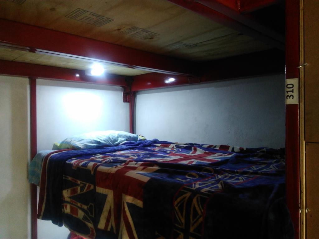 Hostal Avante Toluca Exterior photo