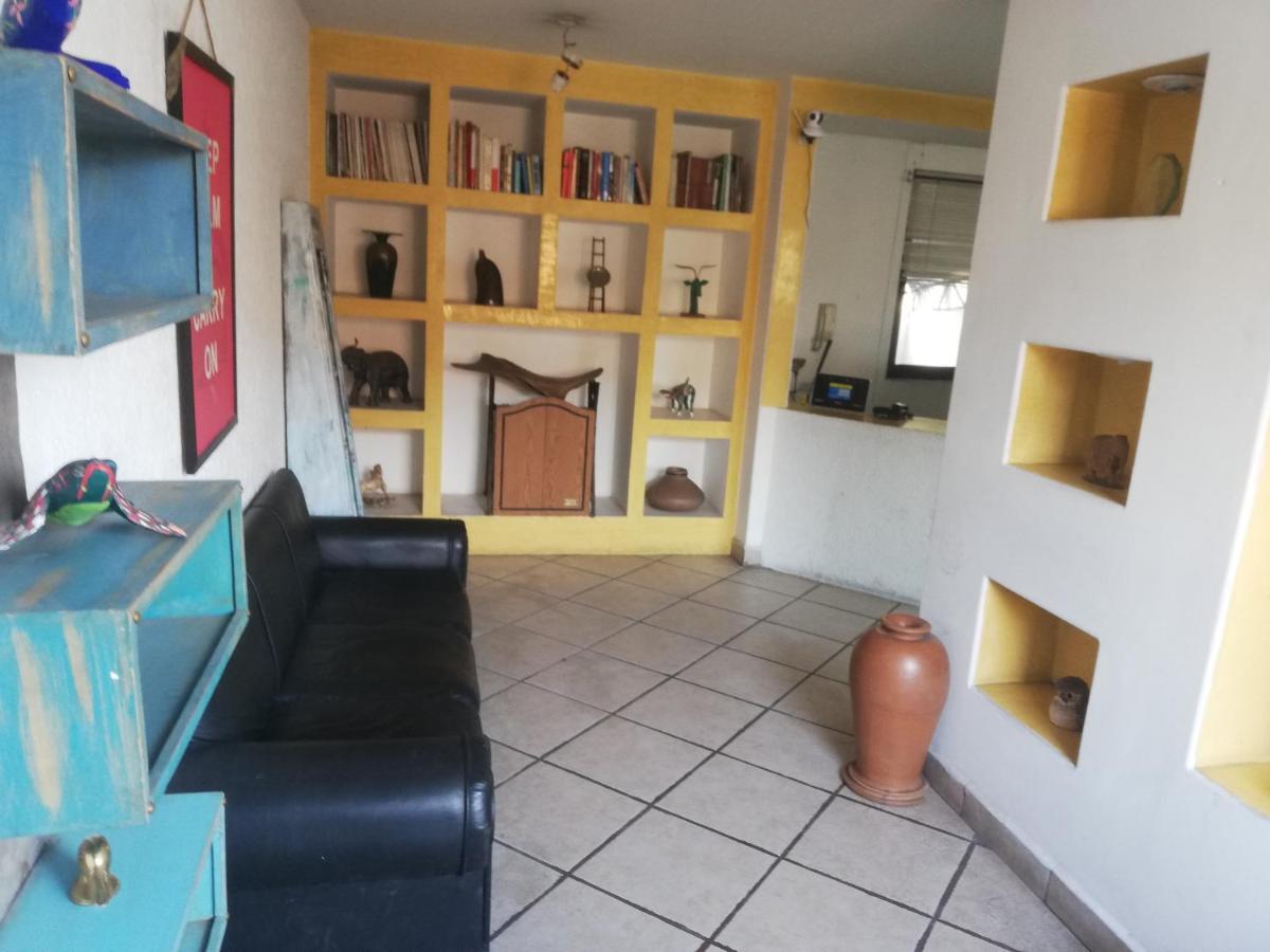 Hostal Avante Toluca Exterior photo